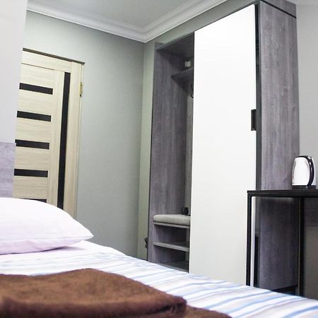 Hotel Tahar อัลมาตี ภายนอก รูปภาพ