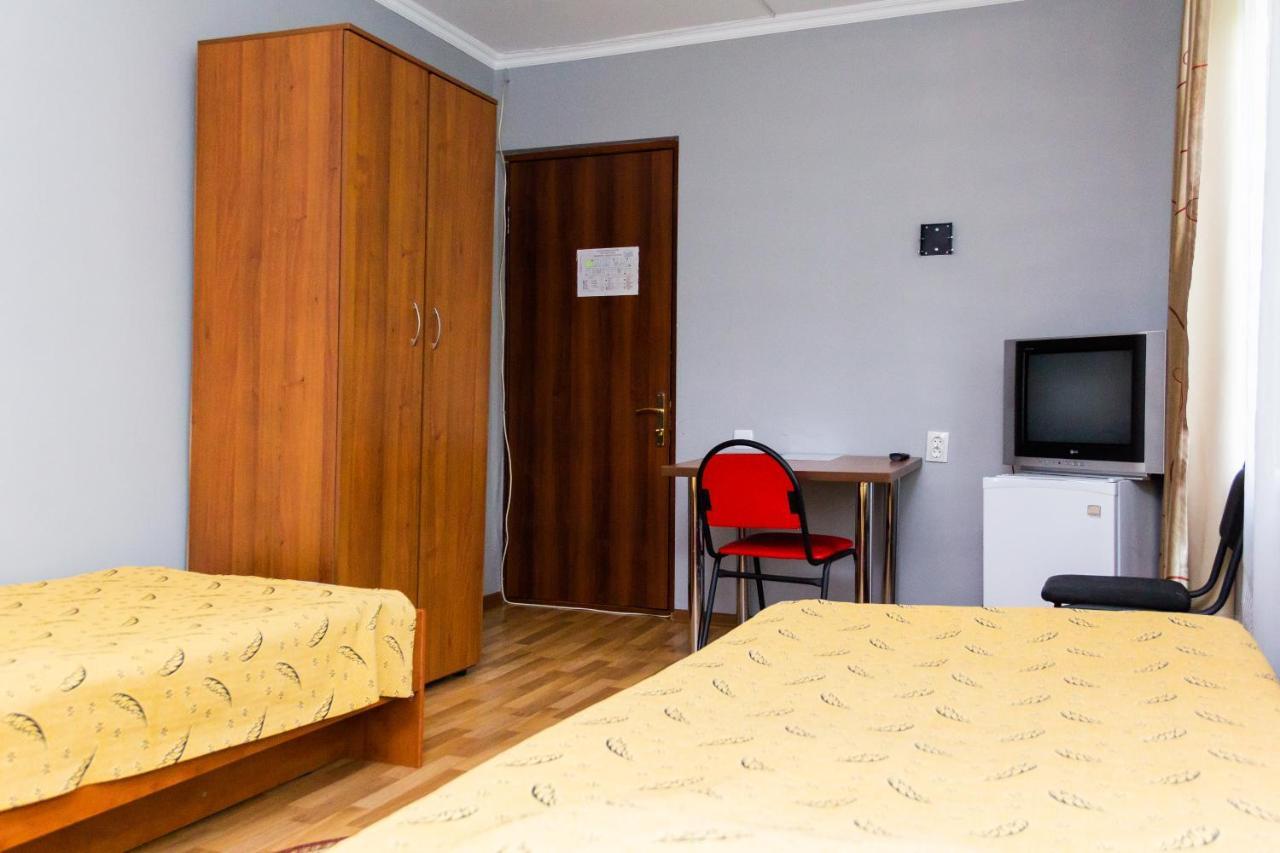 Hotel Tahar อัลมาตี ภายนอก รูปภาพ